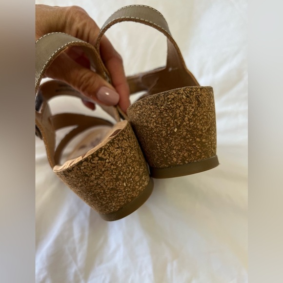 L’Artiste Leather Wedge Sandals Size 40 (US 9) | Comfort Gray Meera - Picture 4 of 9